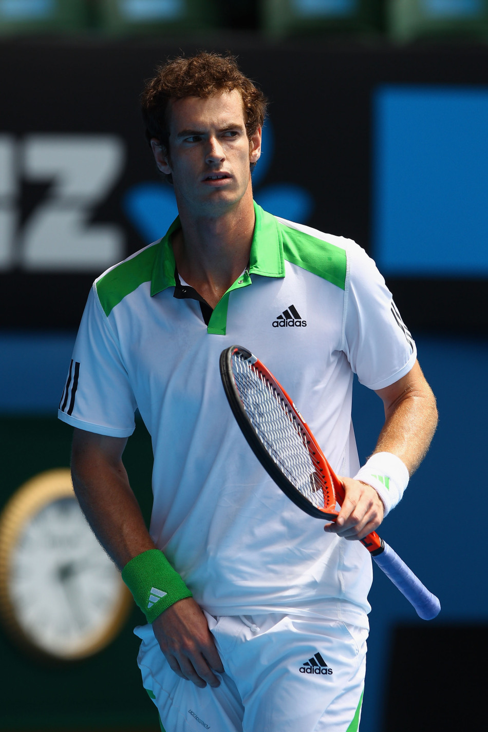 包含英国网球队强势西班牙网球队，穆雷惊艳世界的词条