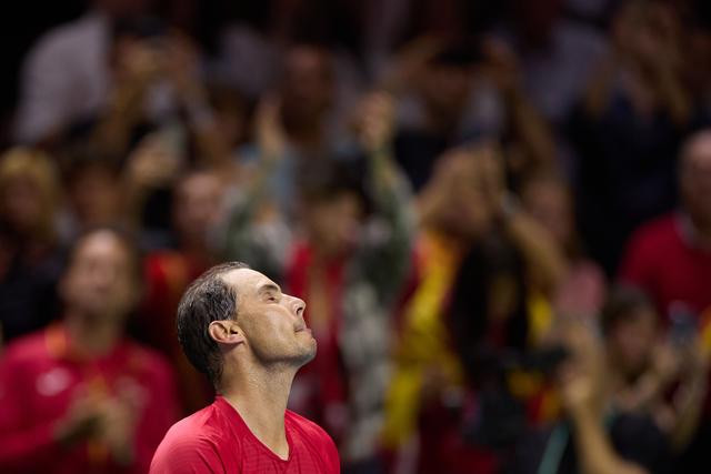 西班牙网球队逆转英国网球队,纳达尔关键制胜的简单介绍 西班牙网球队逆转英国网球队,纳达尔关键制胜的简单介绍