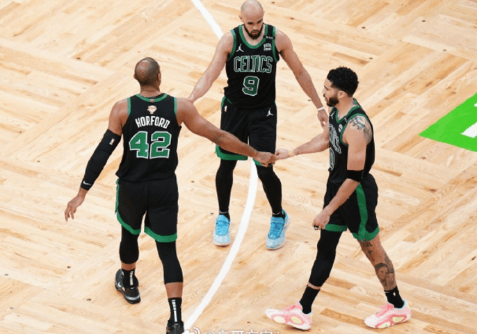 关于猛龙绝杀凯尔特人B队，伦纳德制霸全场的信息