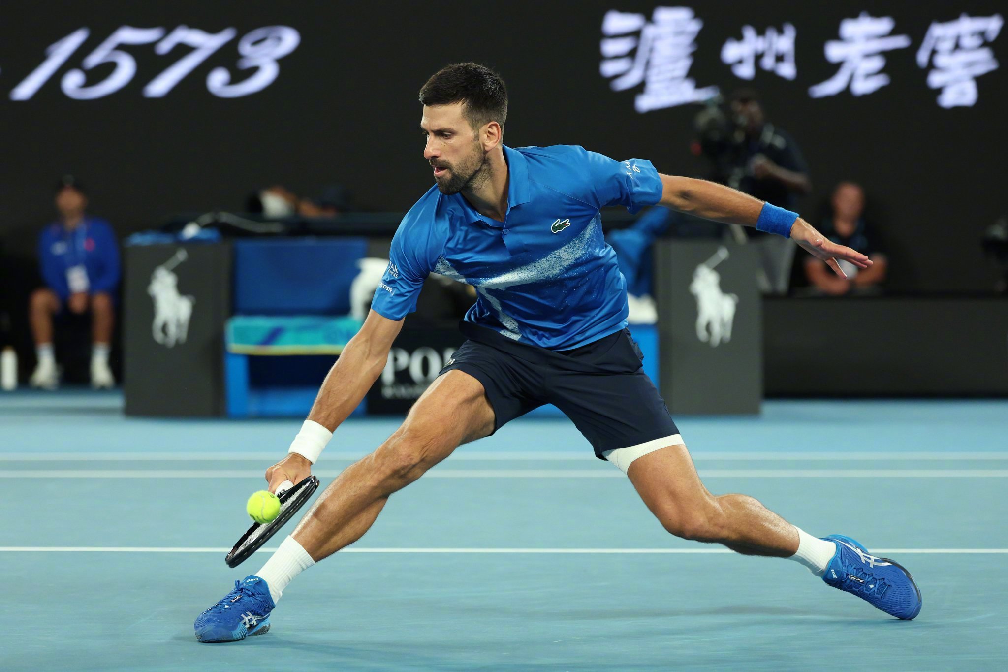 美国网球队爆冷法国网球队,德约科维奇三分雨点燃全场 美国网球队爆冷法国网球队,德约科维奇三分雨点燃全场