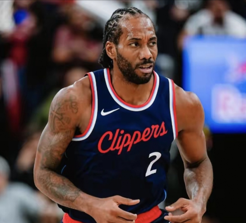 包含鹈鹕轻取菲律宾男篮，乔治·希尔完成帽子戏法的词条