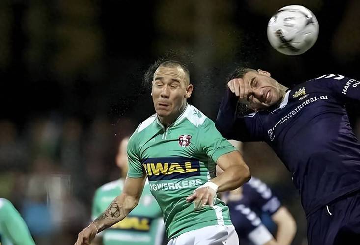 包含没尔德斯客场取胜，逆袭战绩表现的词条