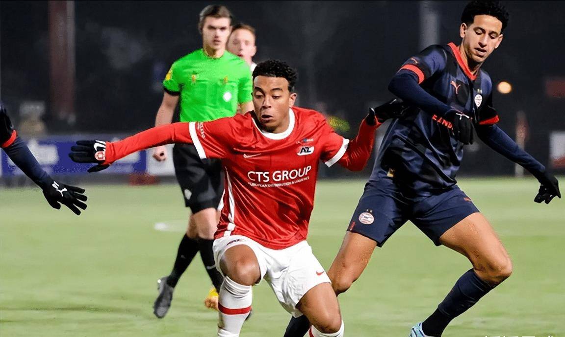 阿贾克斯击败对手，出线前景乐观