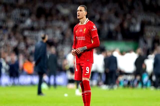 包含利物浦新签大将，圣诞节前重要战役备战中的词条